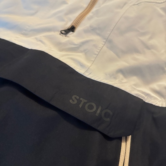 Stoic Shell Anorak - Picture 2 of 4